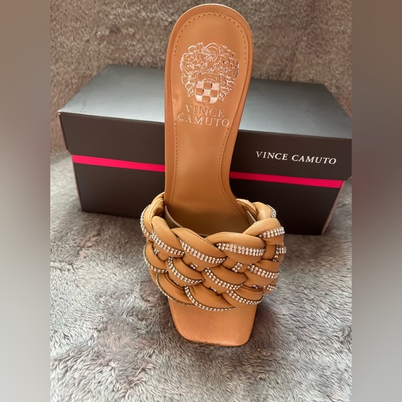 Rayley slide sandal from Vince Camuto. - Picture 7 of 11